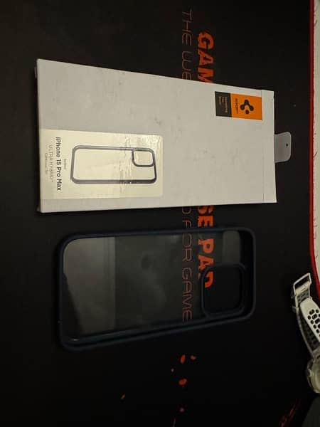 Spigen iPhone 15 Pro Max Ultra Hybrid Case 2