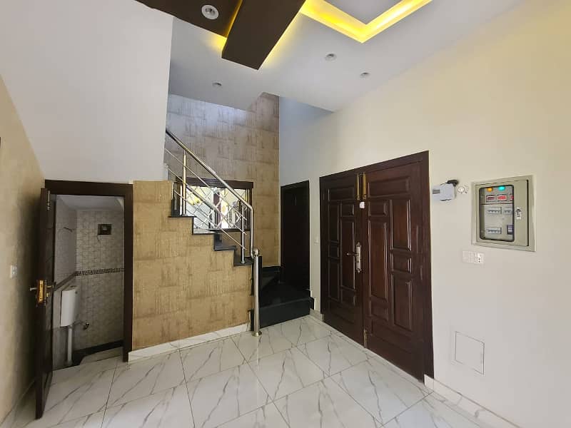 5 Marla Like A Brand New House For Rent Bahria Town Lahore Prime Location 8