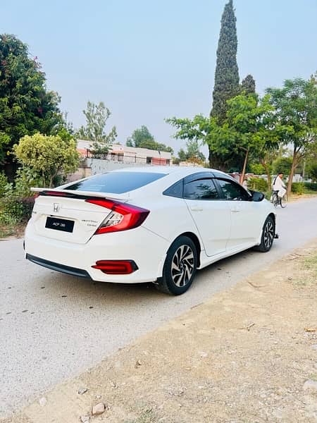 Honda Civic Oriel 2016 4