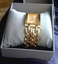 guess golden watch