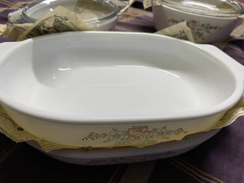 Pyrex dinner set 0