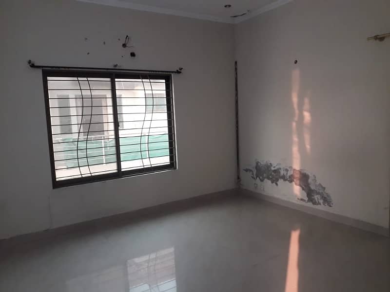 Knaal 5bed double unit house for rent in dha phase 4 14