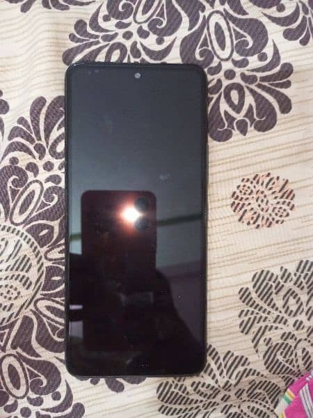 Infinix Hot 11s In used condition RAM(4GB+2GB) ROM(128GB)with OG glass 0