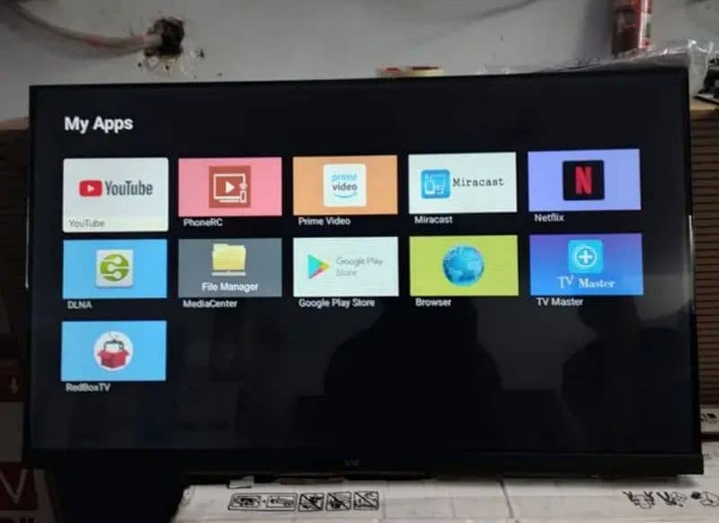 SMART TV 32 INCH LED GOOGLE TV 03004675739 2