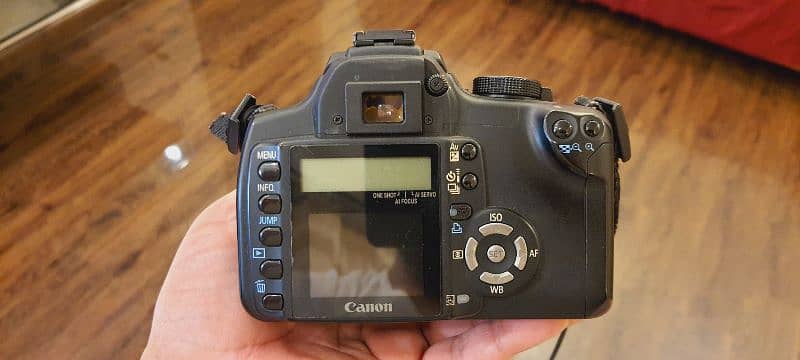 Canon EOS 350D Digital Camera 0