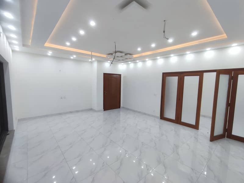 10 Marla Like brand New Upper Portion For Rent Bahria Town Lahore Prime Location 1