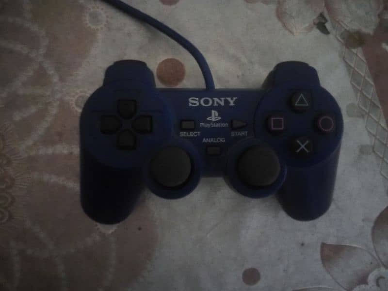 play station 2 available in a good condition all working 3