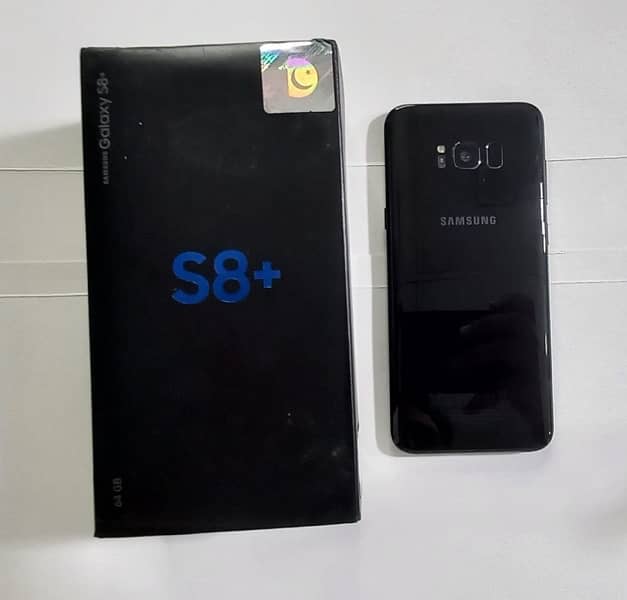 S8 + with box 0