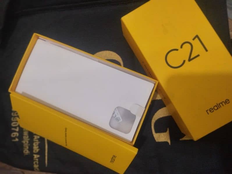 Realme C21 3/32 9