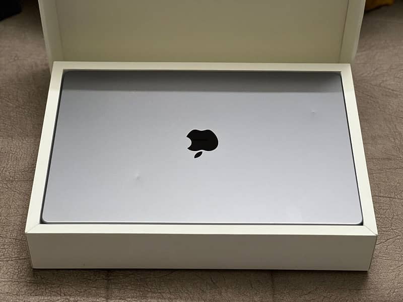 macbook pro m1 2