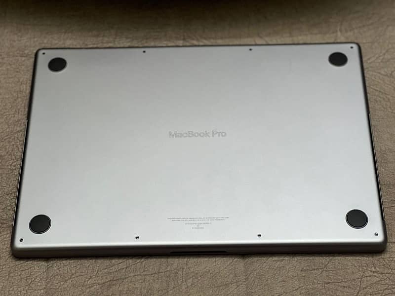 macbook pro m1 10