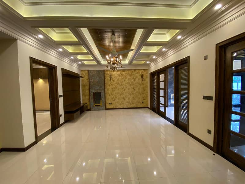 Designer House 10 Marla brand New Sami Furnished Upper Portion For Rent Bahria Town Lahore 8