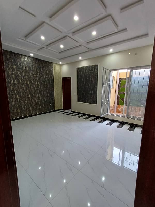 12 Marla Brand New luxury Spanish House available For rent Prime Location Near ucp University or Emporium Mall, Shaukat Khanum Hospital 12