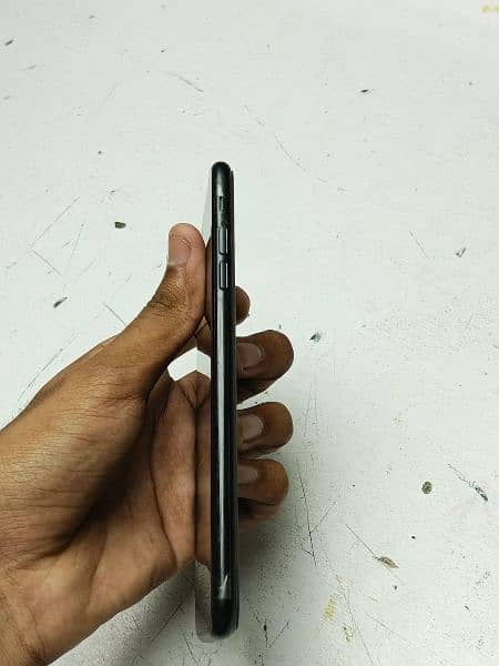 urgent sell I phone 7+ 5