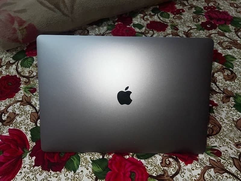 MacBook Pro 2018 0