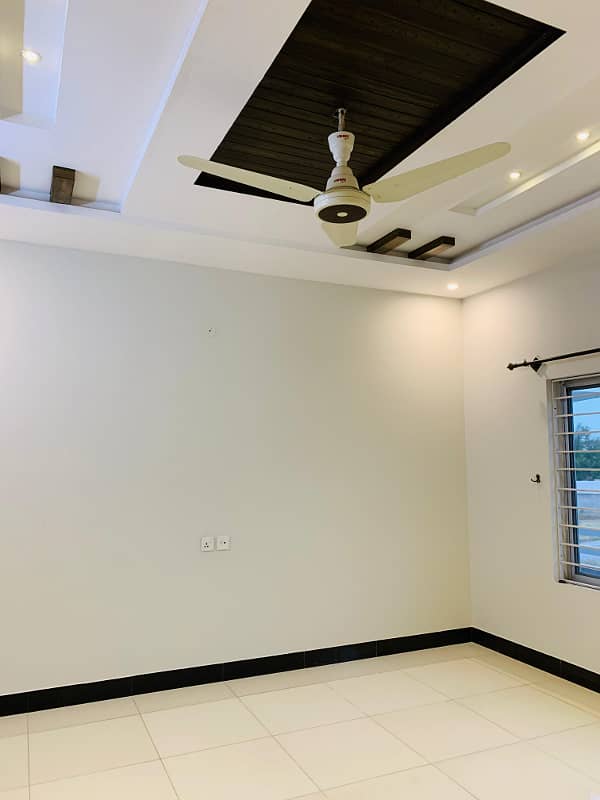 1 kanal Beautiful Designer Modern Full House For Rent In GATE 4 DHA Phase 2 Islamabad 7
