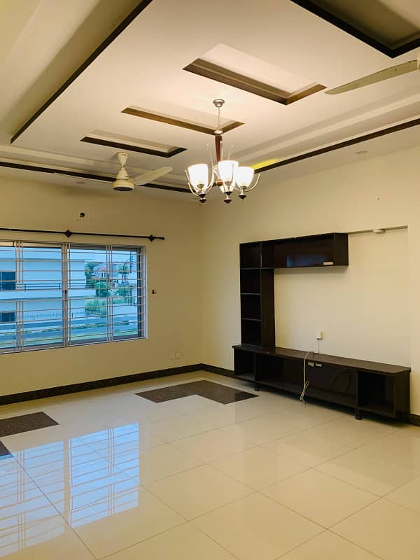 1 kanal Beautiful Designer Modern Full House For Rent In GATE 4 DHA Phase 2 Islamabad 14