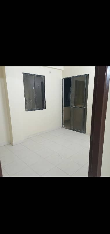 2 bed launge flat available for sale 8