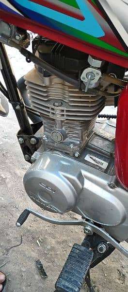 Honda 125 model 2023 new condition 3400 km only 10