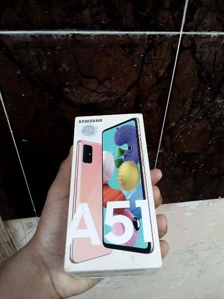 samsung galaxy A51 with box all ok display fingerprint 6/128 3