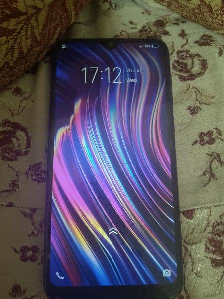 vivo Y97 8/128 Gb 4