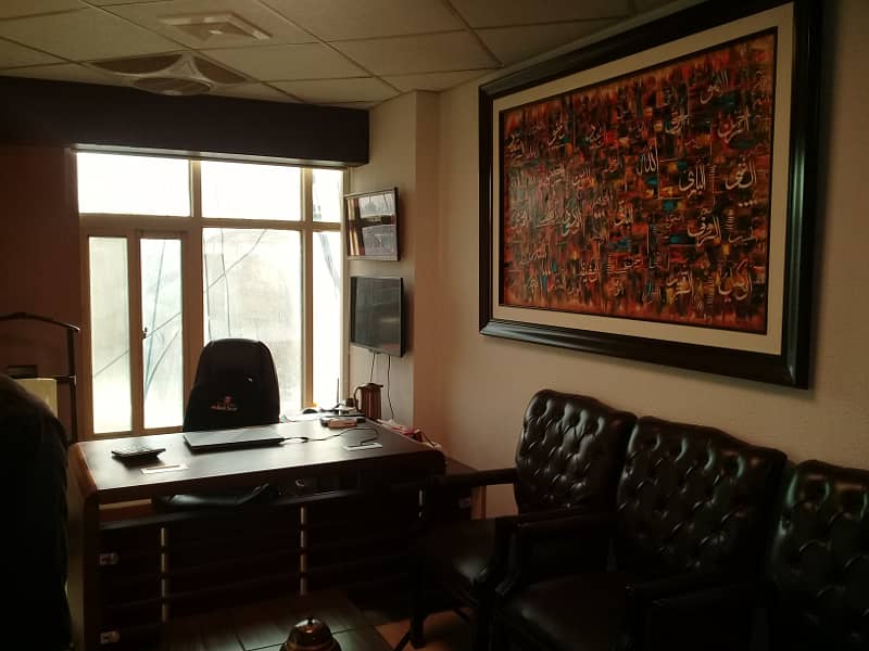 I-8 MARKAZ 836 SQ. FEET FULLY FURNISHED OFFICE REAL PICS ATTACHED 4