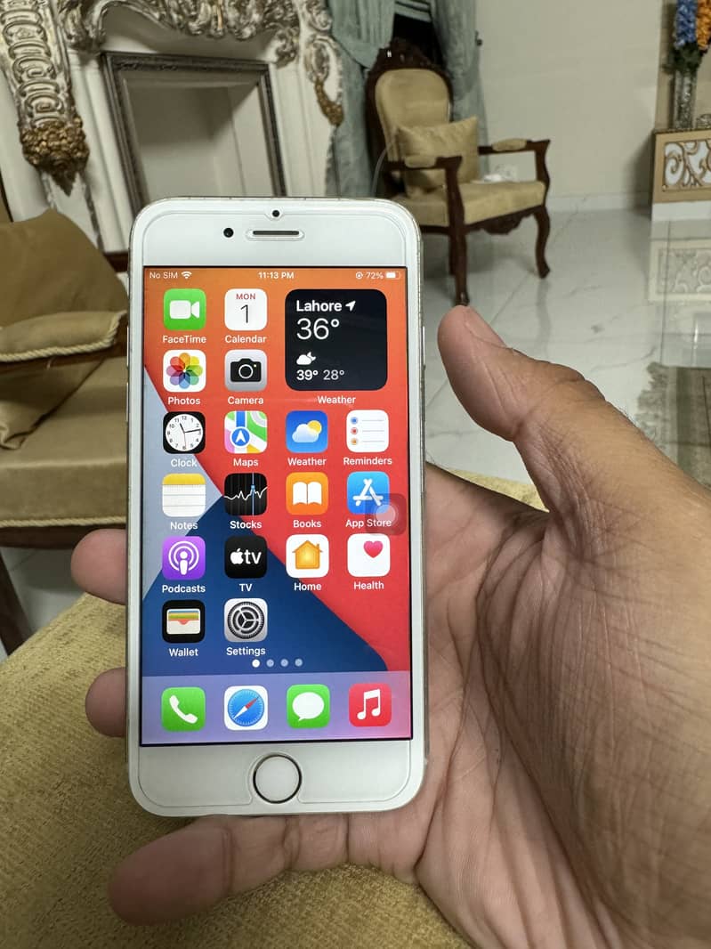 Iphone 6s 64gb pta approved with box and accessories. 1