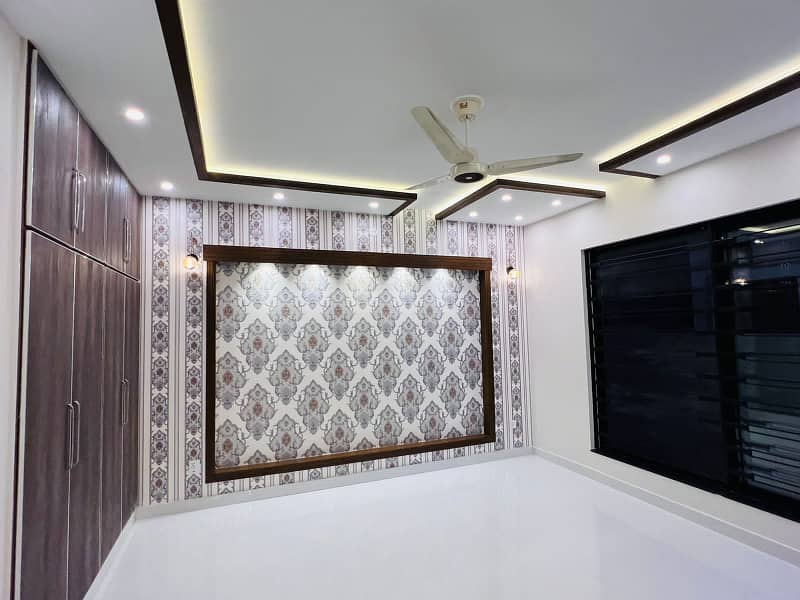 8 Marla Brand New lower Portion For Rent Bahria Town Lahore Prime Location 10