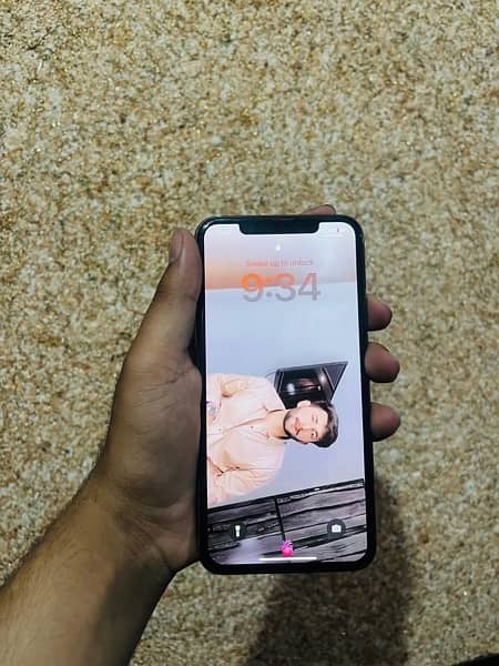 iPhone 11 Pro Max Golden Colour  64GB with box 6