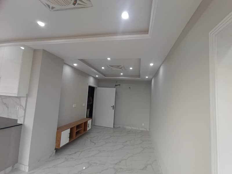 Spacious One-Bedroom Apartment Available for Rent Bahria Town Lahore Prime Location 13