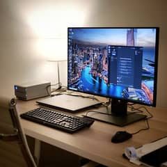 Dell U2718Q 4K HDR IPS 10it Monitor