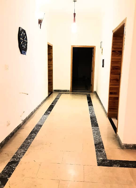 Available 1 knal fully furnished house for rent in Bahria town phase 3 9