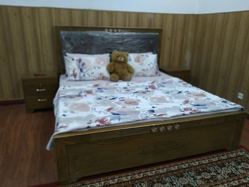 bed set with side table 7