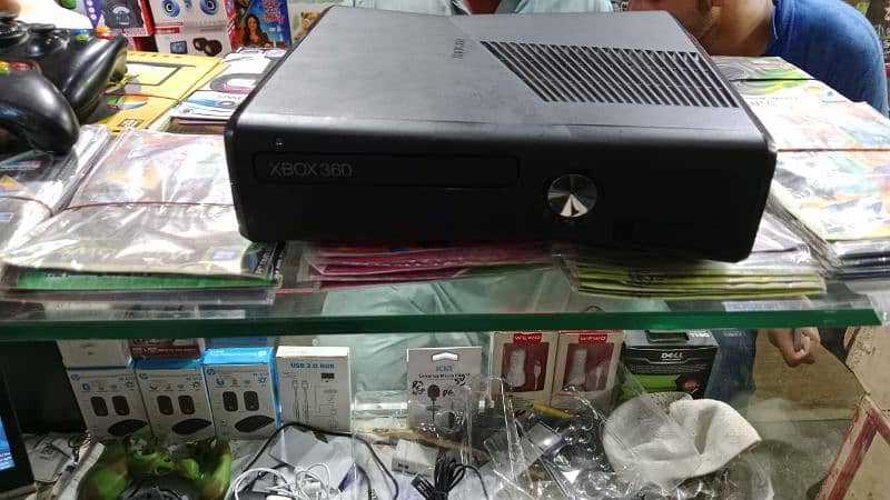 Xbox 360 slim for sale 0