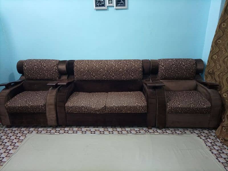 4 seater sofa 6