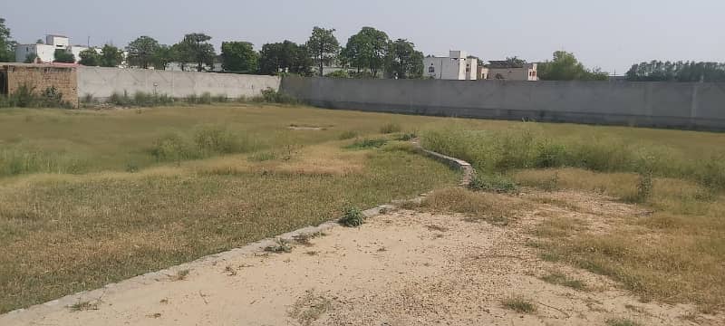 FARMHOUSE LAND ON BEDIAN ROAD NEAR AVICINA MEDICAL COLLEGE FOR SALE 3
