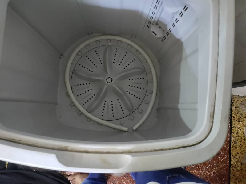 West Point Single Tub Washing Machine 10kg – Model WF-1017 3