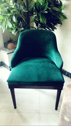 Bedroom Chair / Stylish / Trendy 0