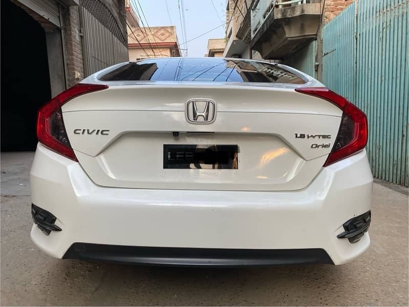 Honda Civic Oriel 2018 1