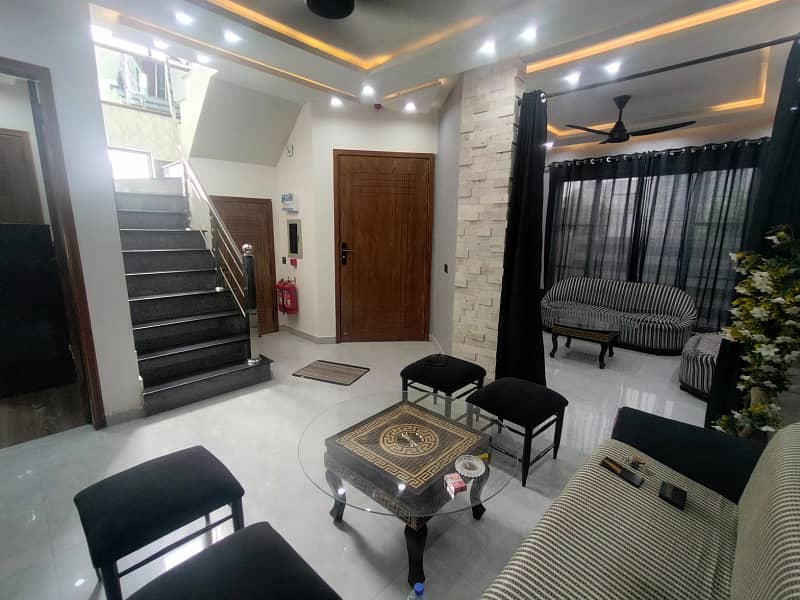 10 Marla Full Furnished House For Rent 9