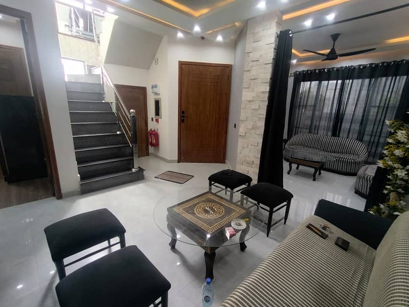 10 Marla Full Furnished House For Rent 10