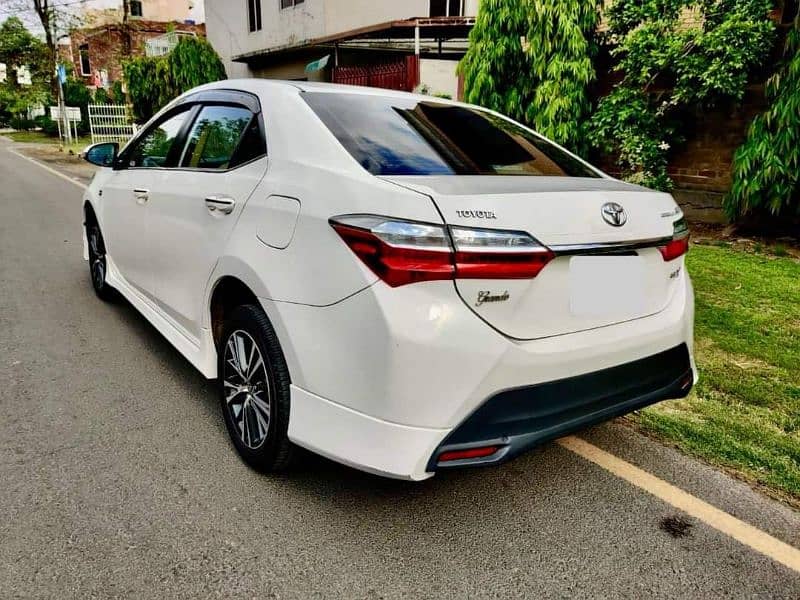 Toyota Altis Grande 2022 5