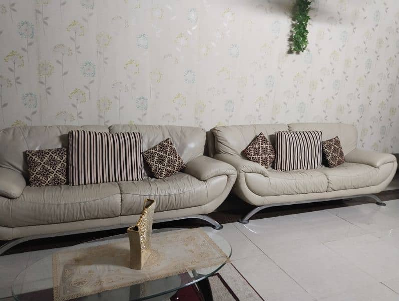 4 seater sofa with leather seat 100% 1