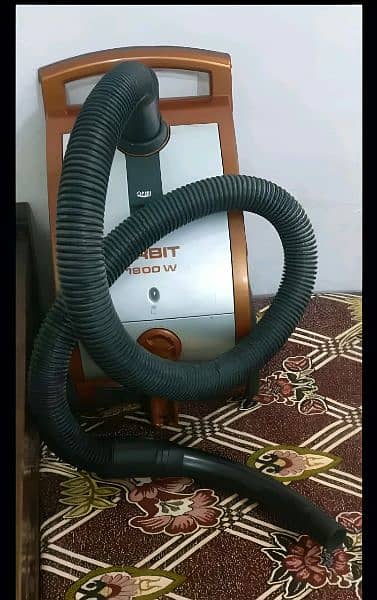 vacuum cleaner 1