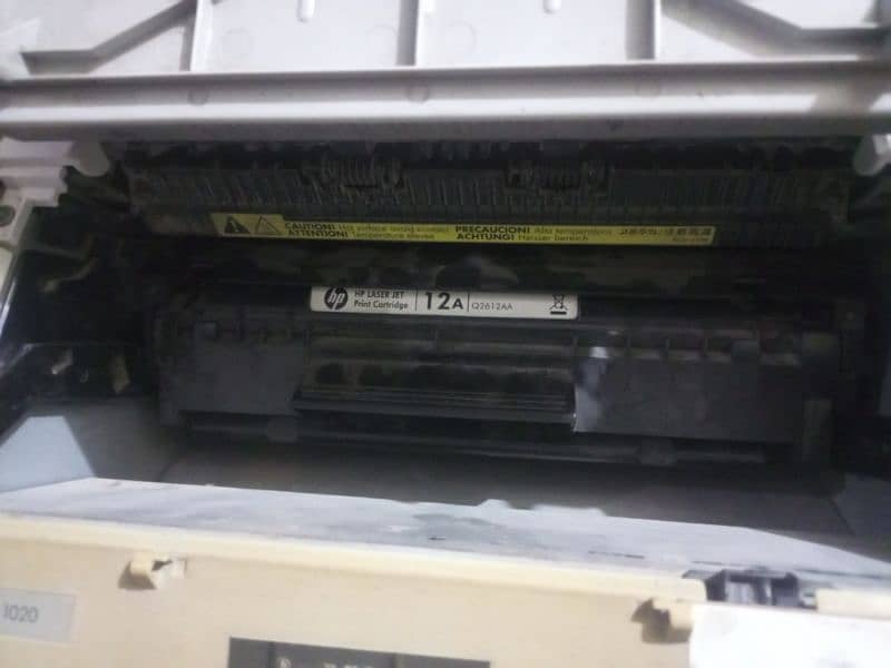 HP laserjet 1020 2