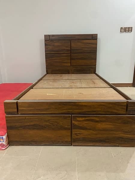 Good Condition Single Bed 1