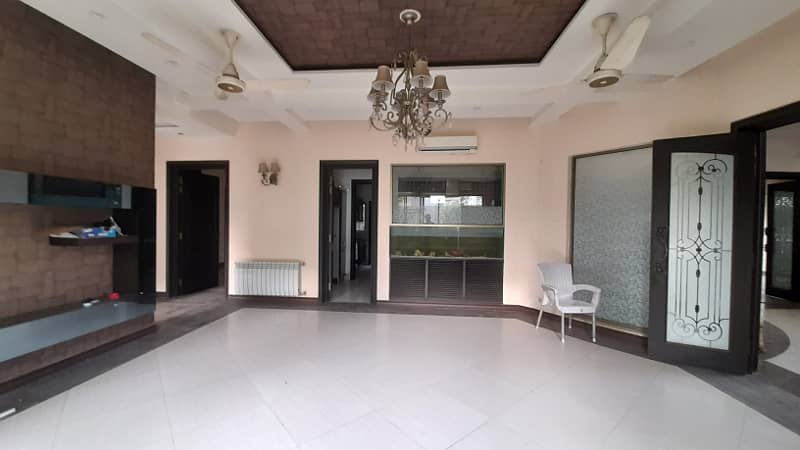 Cantt properties offers 1 Kanal UPPER PORTION for Rent in Phase 4 DHA 10