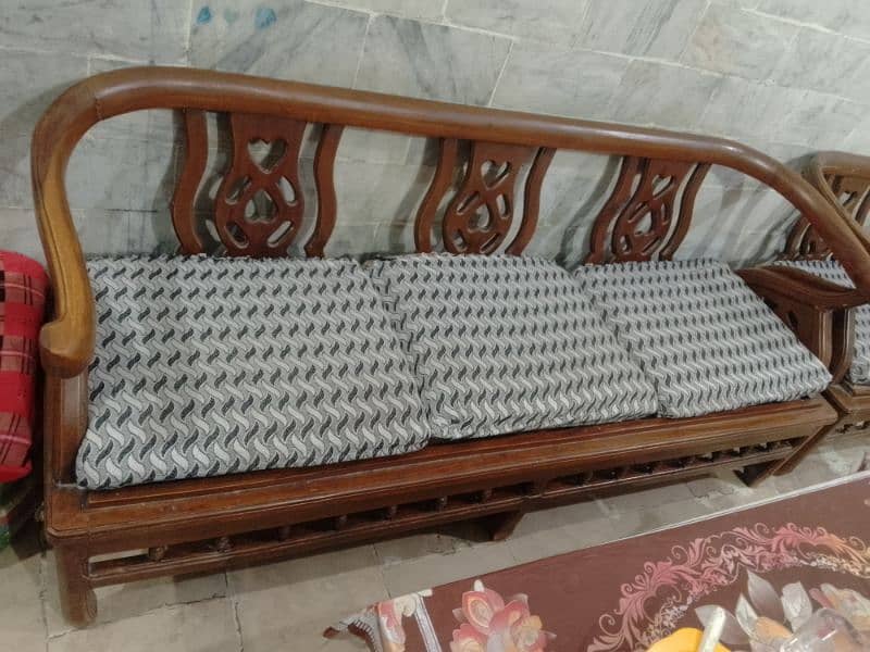 5 Seater sofa set 0