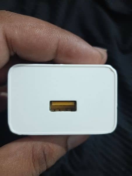 realme original charger 18 watts 2