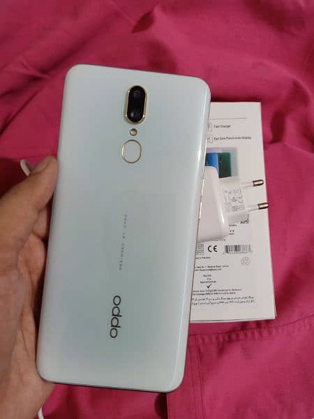 Oppo F11 126Gb+6Gb Lush Condition,,Fastest Mobile Box and Charger 1